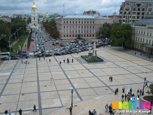 28240 Brides on Mykhilivs'ka square